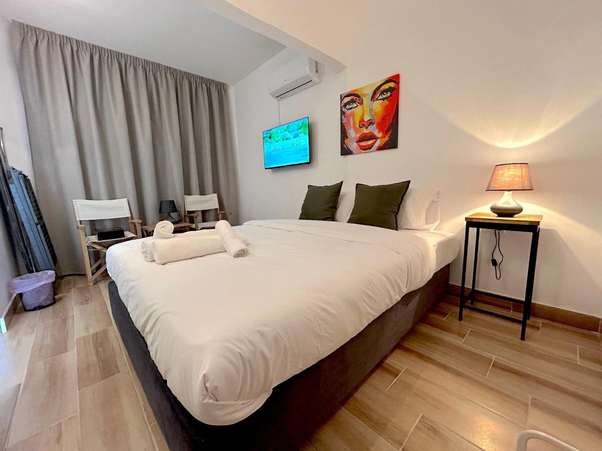 Queen Regina Suites By Platform 357 Nicosia Buitenkant foto