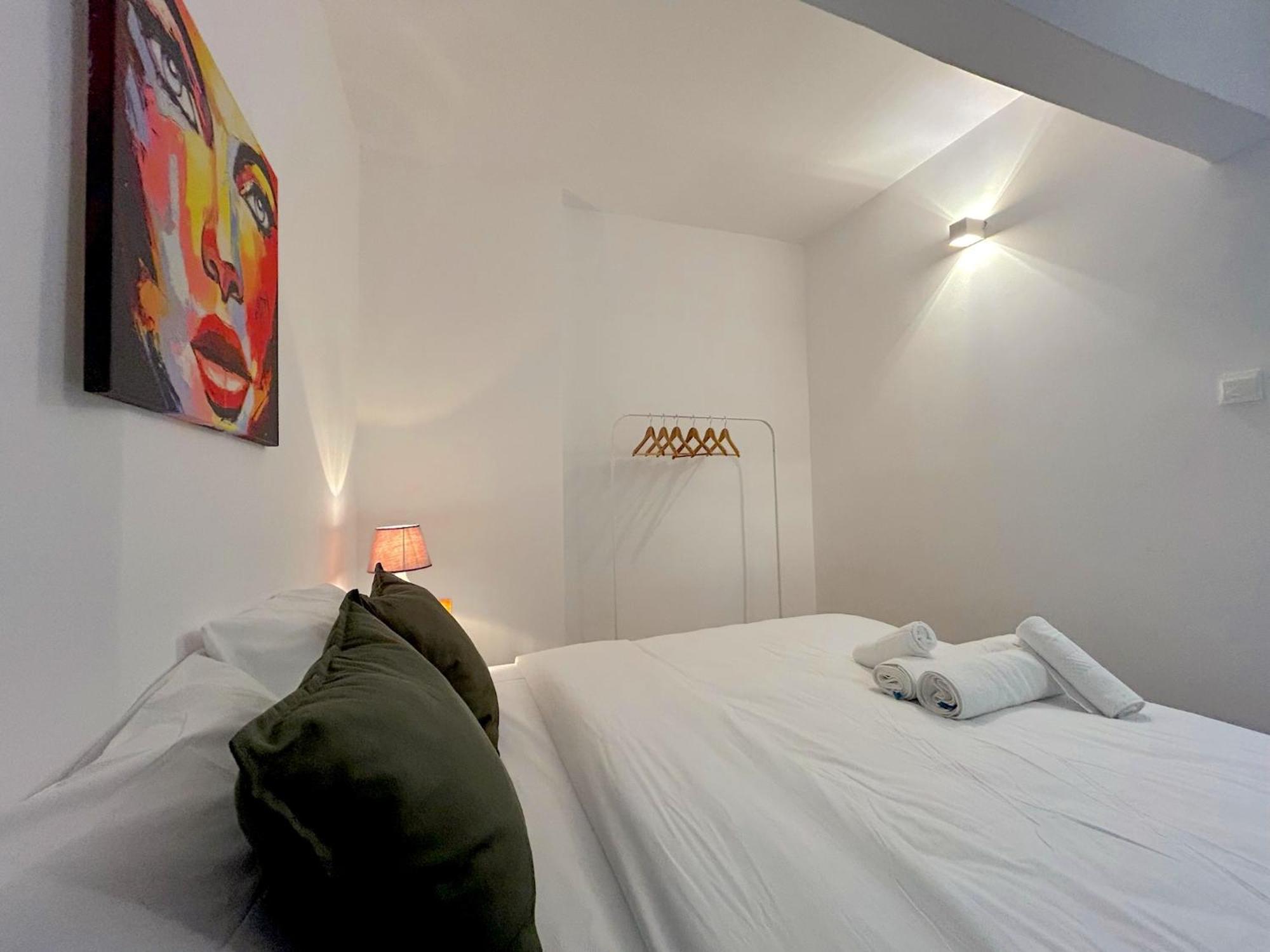 Queen Regina Suites By Platform 357 Nicosia Buitenkant foto
