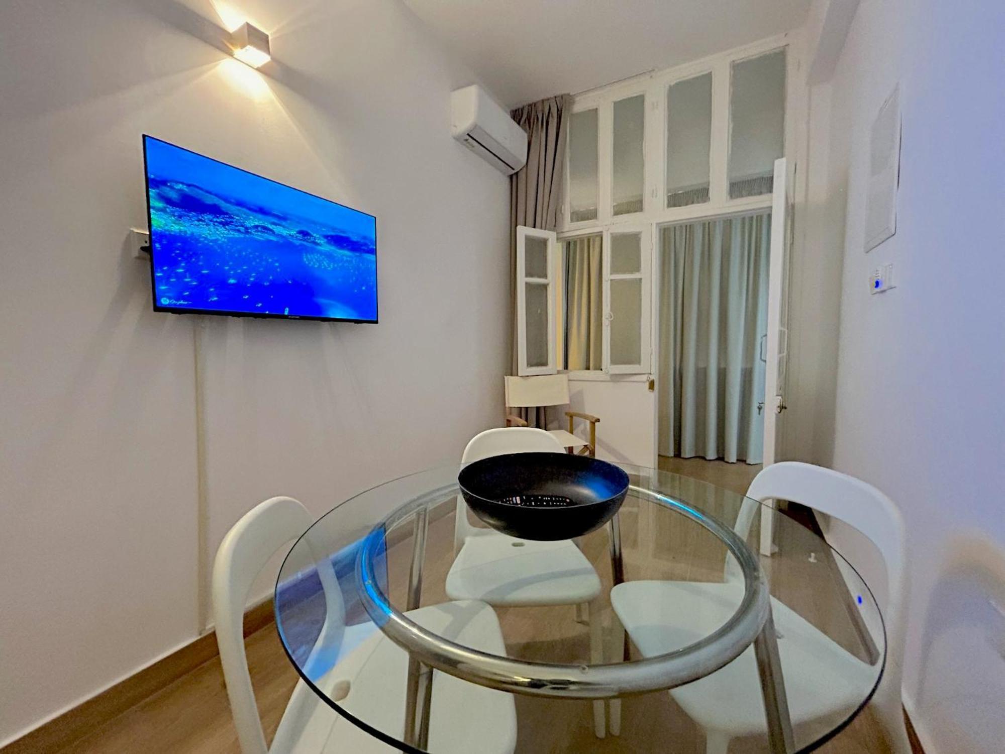 Queen Regina Suites By Platform 357 Nicosia Buitenkant foto