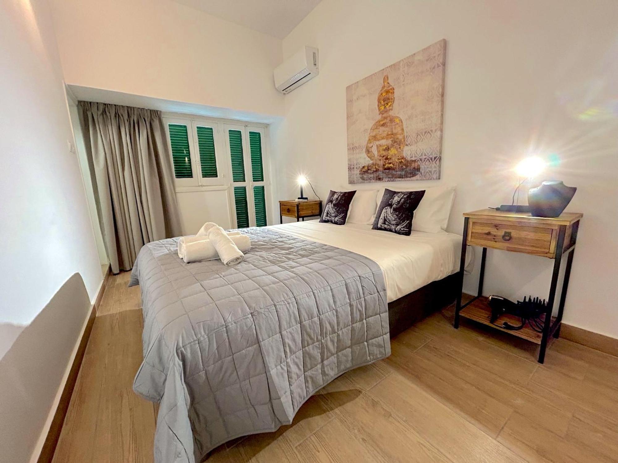Queen Regina Suites By Platform 357 Nicosia Buitenkant foto