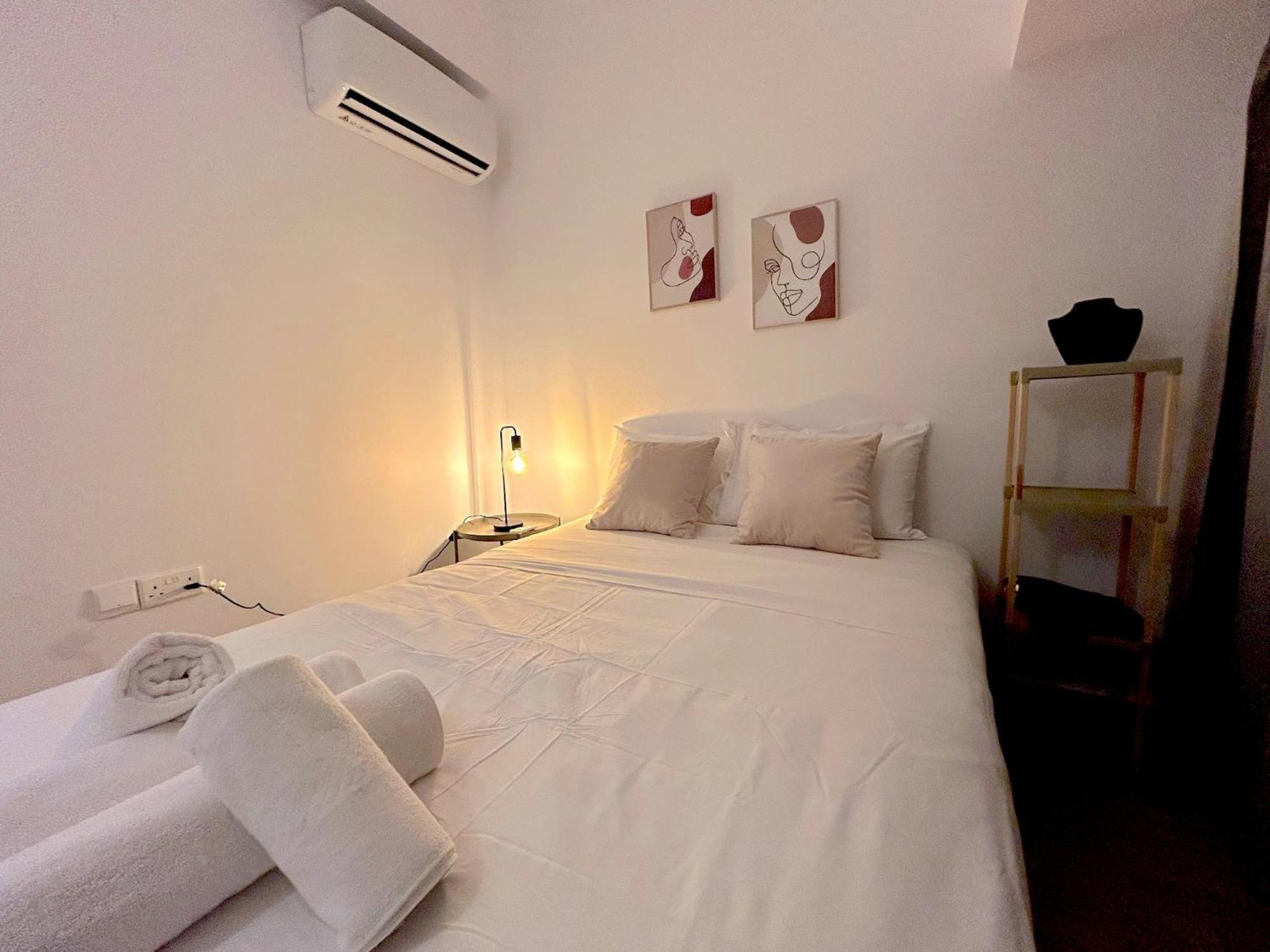 Queen Regina Suites By Platform 357 Nicosia Buitenkant foto