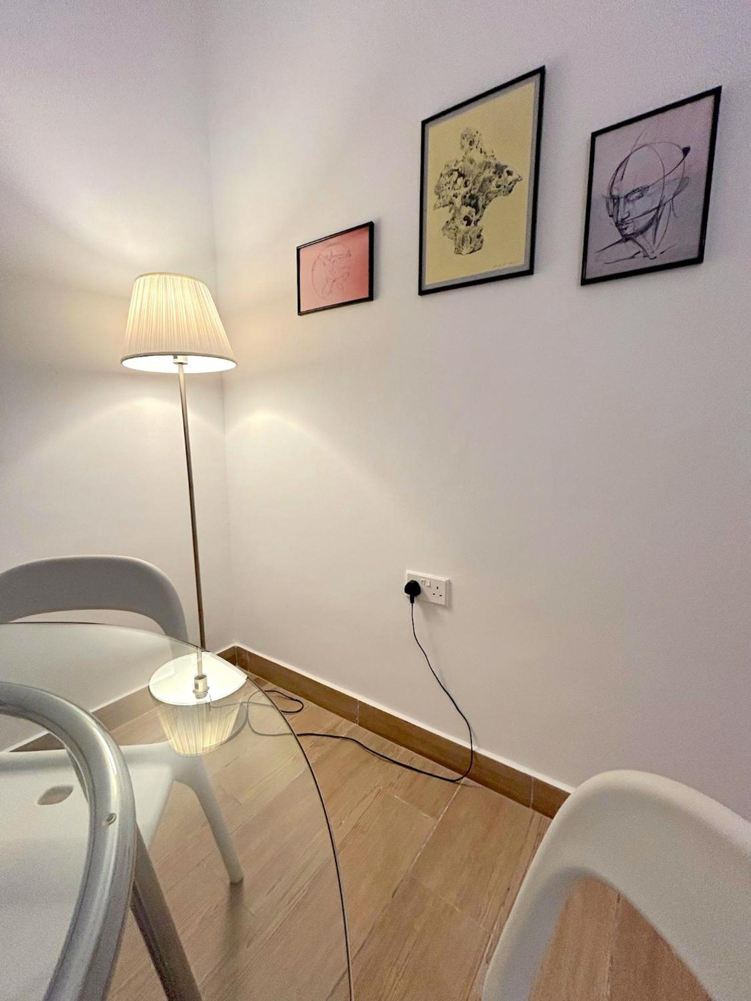 Queen Regina Suites By Platform 357 Nicosia Buitenkant foto