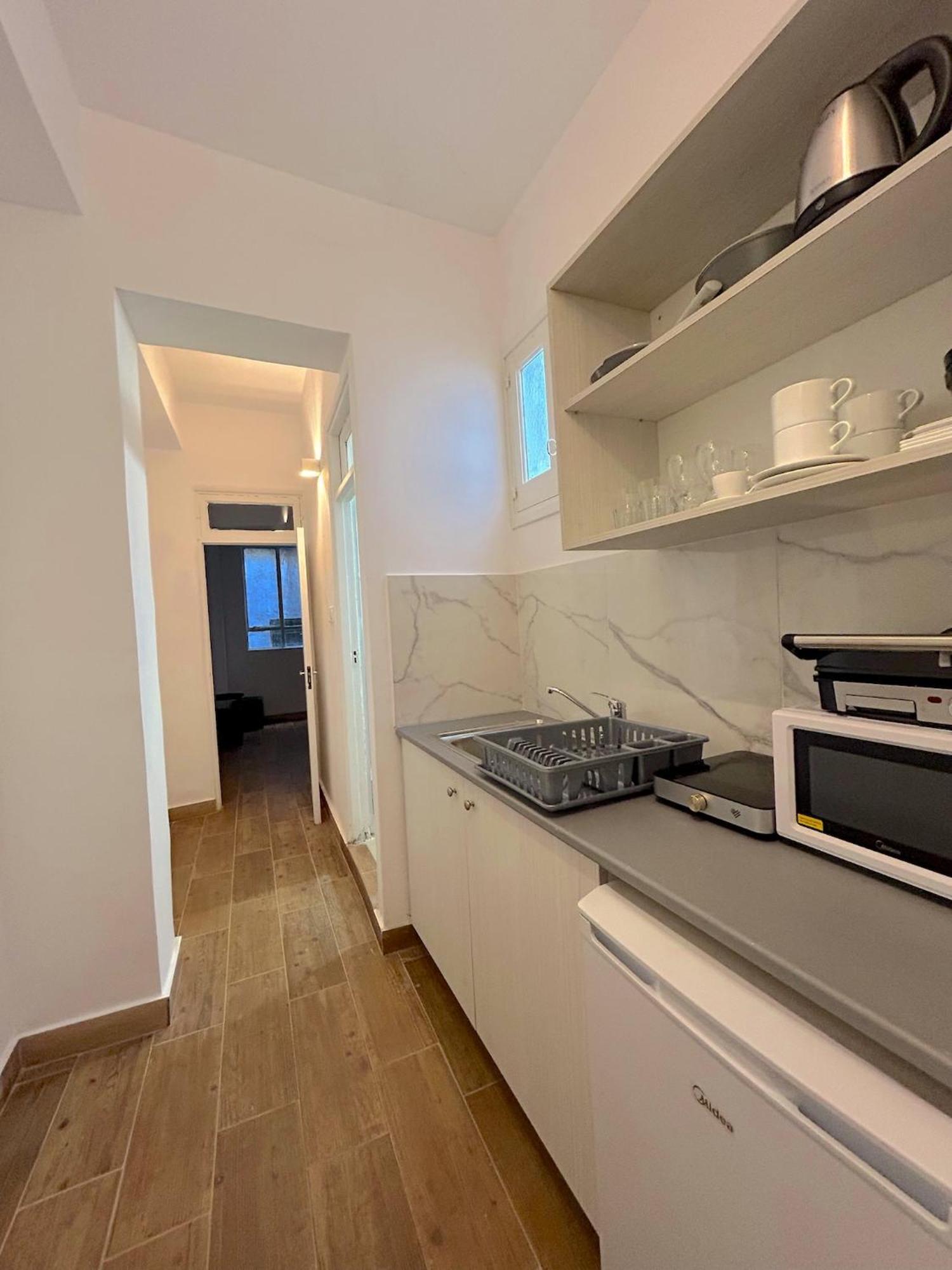 Queen Regina Suites By Platform 357 Nicosia Buitenkant foto