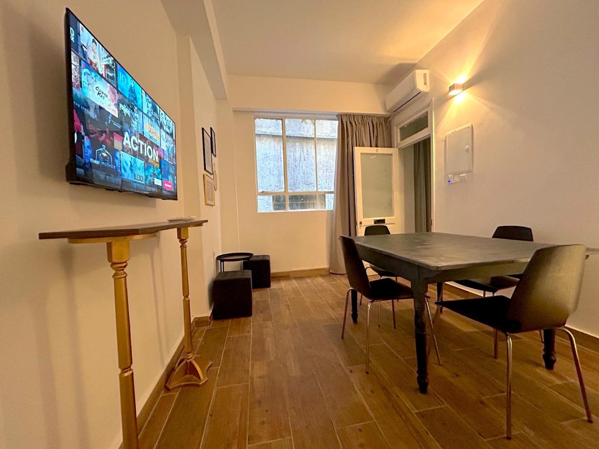 Queen Regina Suites By Platform 357 Nicosia Buitenkant foto