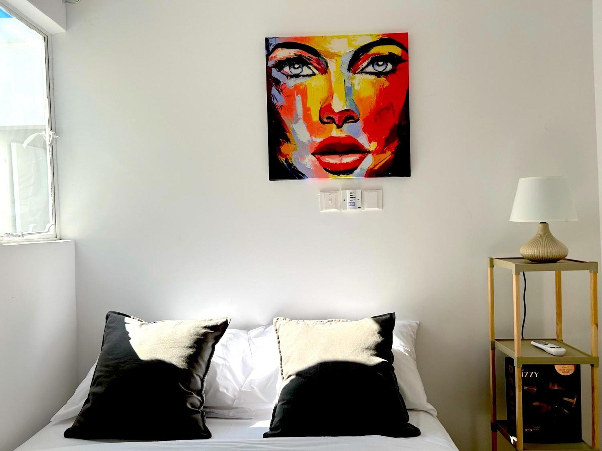 Queen Regina Suites By Platform 357 Nicosia Buitenkant foto