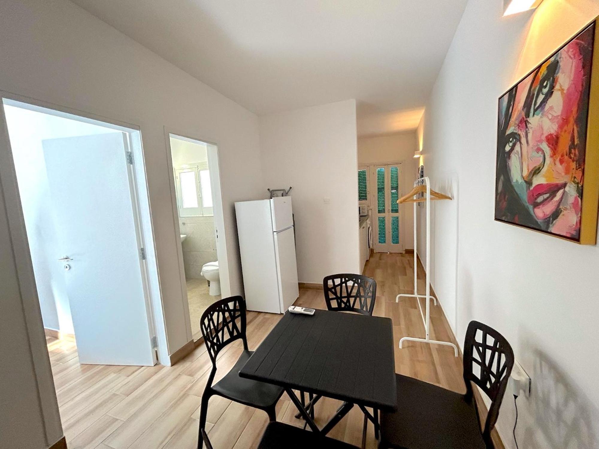 Queen Regina Suites By Platform 357 Nicosia Buitenkant foto