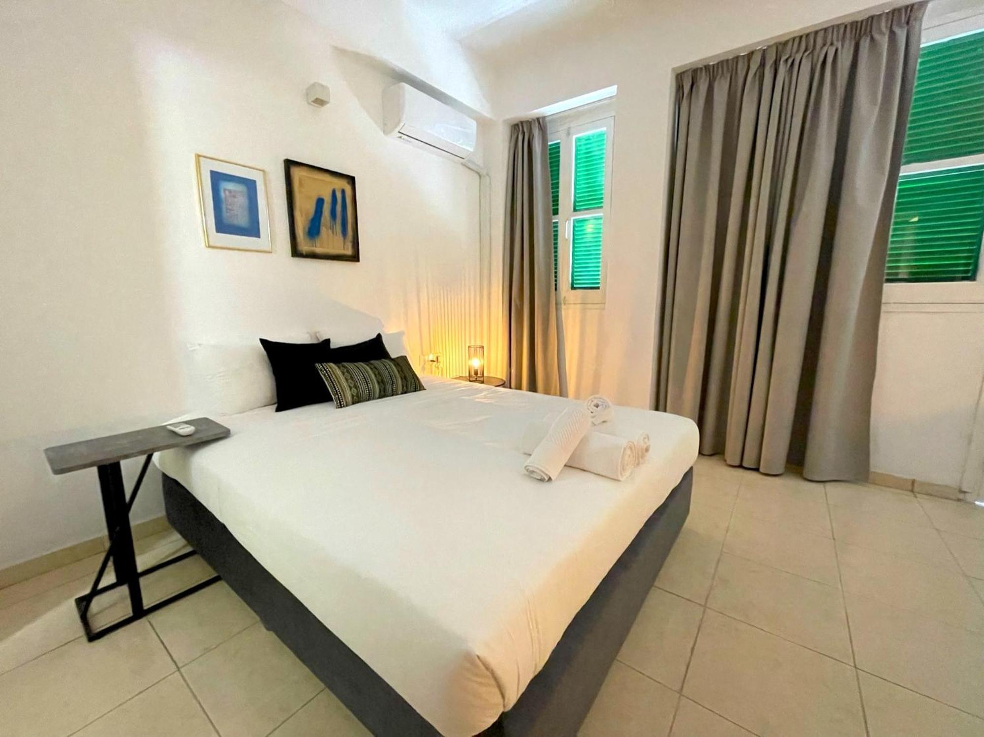 Queen Regina Suites By Platform 357 Nicosia Buitenkant foto